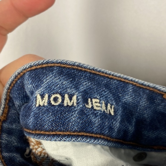 American Eagle Outfitters AE Stretch Mom Jean Size 00 - Picture 13 of 15